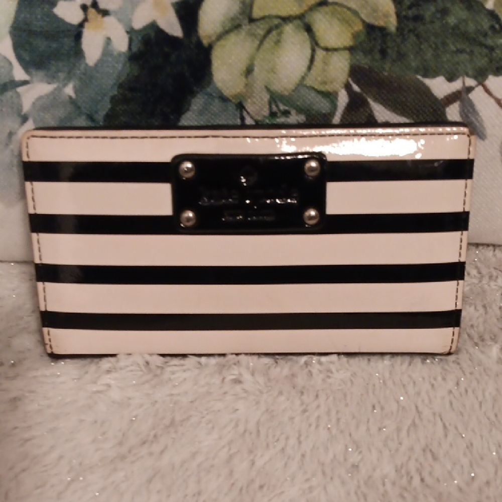 Kate Spade Preloved Black and Cream Striped Wallet